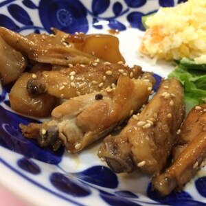 手羽中のゴマ照り焼き